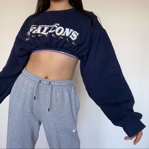 ⚒Falcons soft ball⚒ graphic crop sweatshirts long sleeves🥜